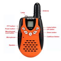 RT602 Niños walkie talkies recargables equipados